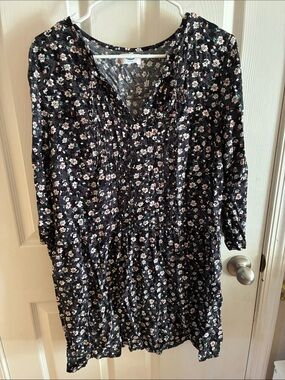 Old Navy 3/4 sleeve black floral dress